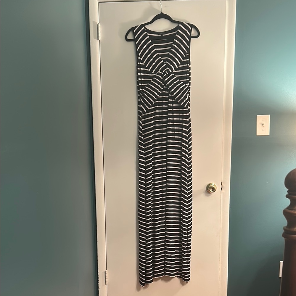 Spense Black and White Maxi Dress
